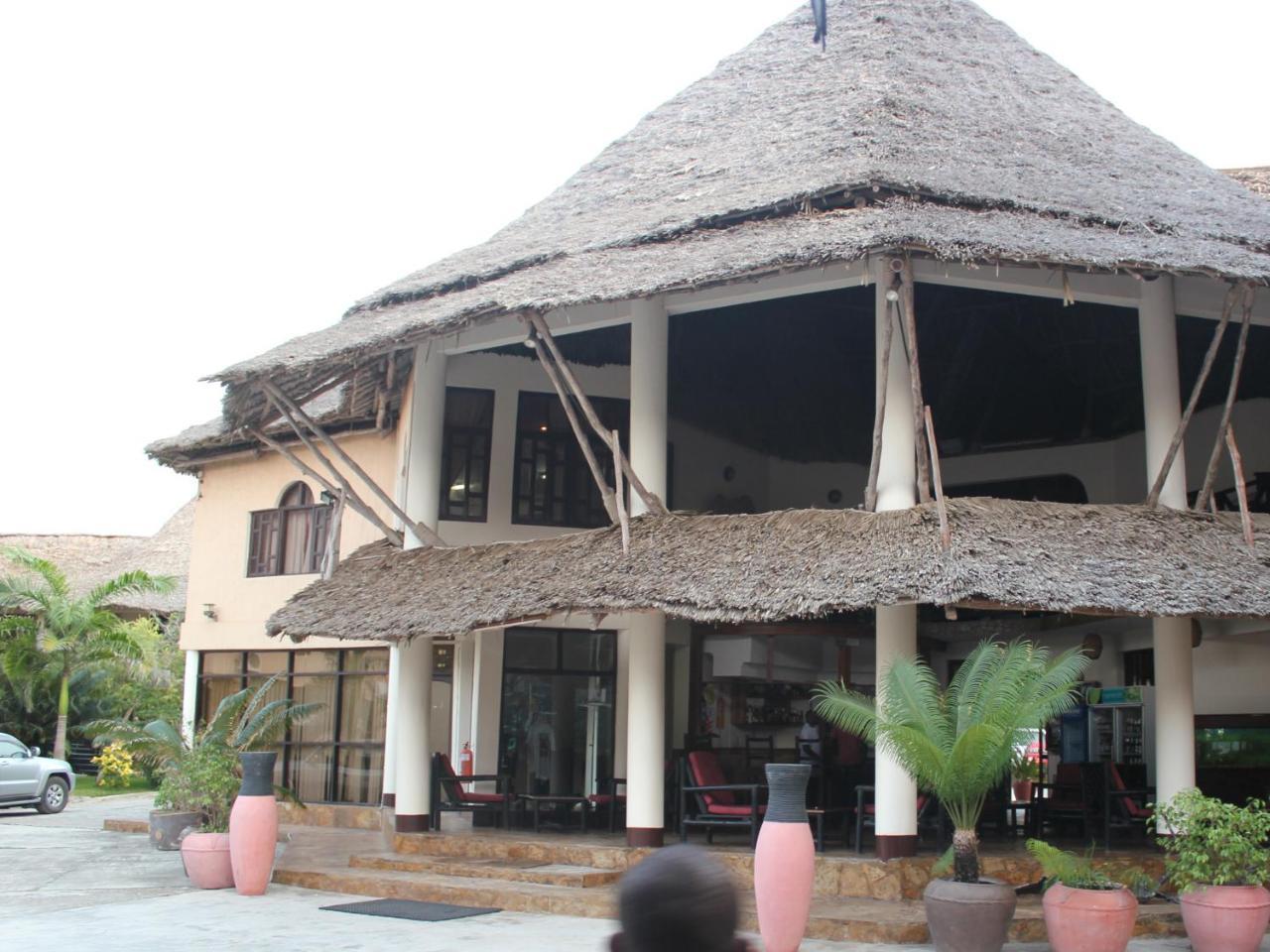 Millennium Sea Breeze Resort Bagamoyo Exteriör bild